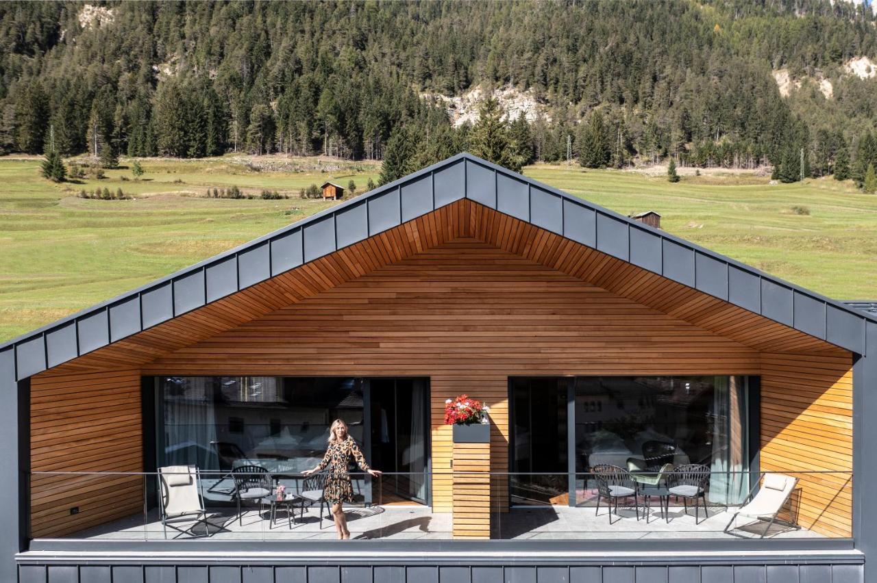 Hotel Ladinia Dolomites View Pozza di Fassa Kültér fotó