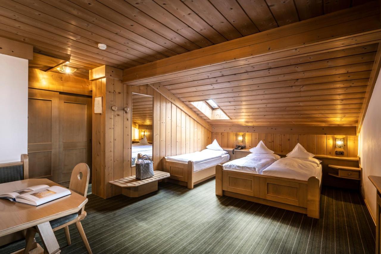 Hotel Ladinia Dolomites View Pozza di Fassa Kültér fotó