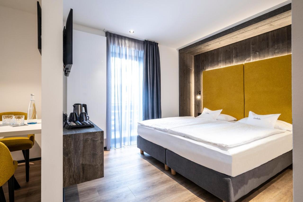 Hotel Ladinia Dolomites View Pozza di Fassa Kültér fotó