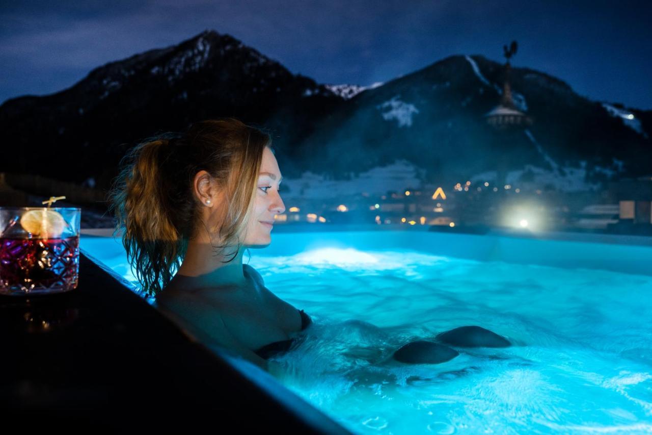 Hotel Ladinia Dolomites View Pozza di Fassa Kültér fotó